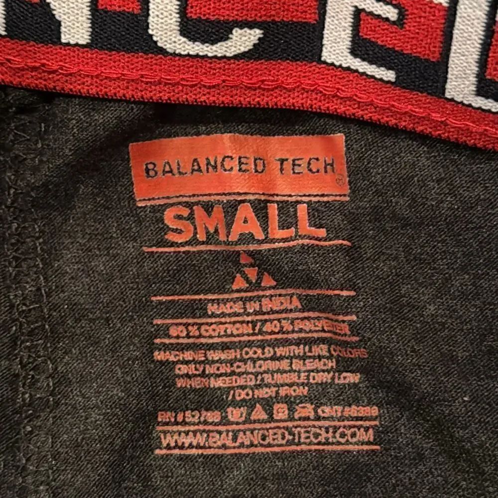Balanced Tech Grey Joggers Size Small - Picture 6 of 7